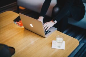 the-personal-touch-importance-of-customer-service-on-social-media